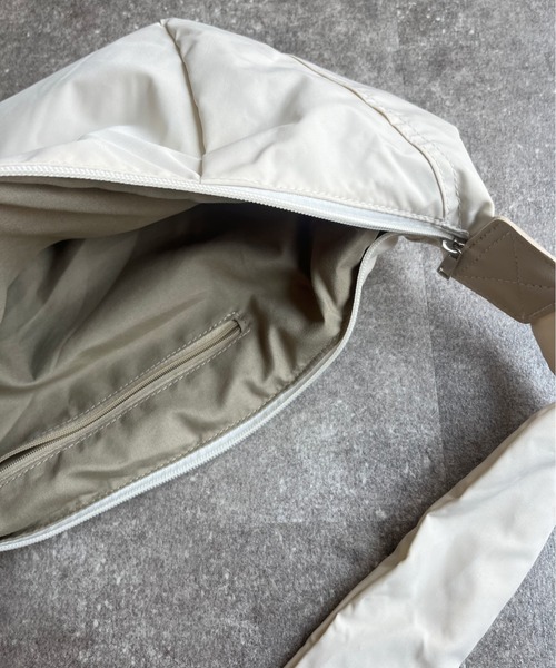 CPCM（シーピーシーエム）の「エステルボディバッグ（ボディバッグ/ウエストポーチ・メンズ・ブラック/アイボリー・FREE）」の22枚目の写真