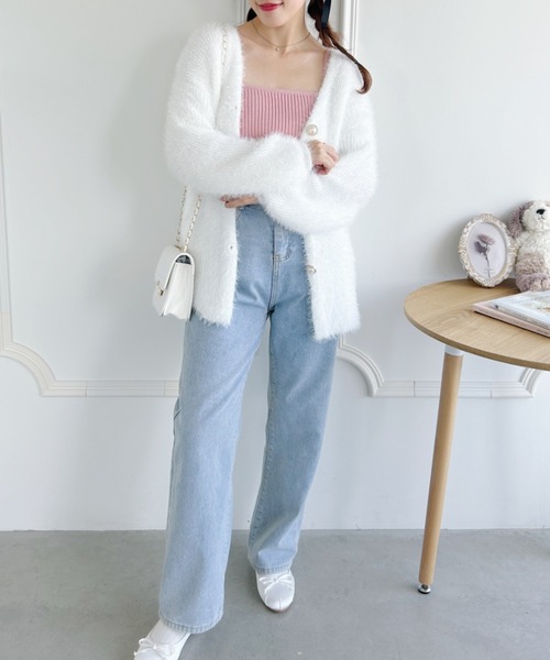 Loueme（ルエム）の「パールボタンロングシャギーニットカーディガン（カーディガン/ボレロ・レディース・ホワイト/ブラック/ブルー・FREE）」の8枚目の写真