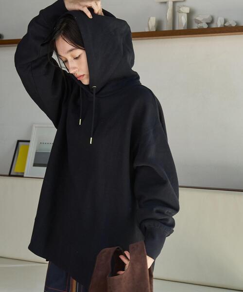 coen（コーエン）の「【WEB限定】CVC裏起毛オーバーサイズフーディパーカー（パーカー・レディース・ケリーグリーン/ライラック/オフホワイト/ブラック/ダークグレー・M/L）」の7枚目の写真