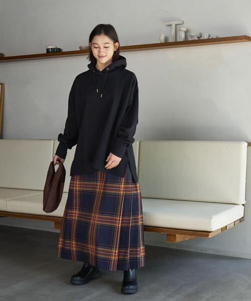 coen（コーエン）の「【WEB限定】CVC裏起毛オーバーサイズフーディパーカー（パーカー・レディース・ケリーグリーン/ライラック/オフホワイト/ブラック/ダークグレー・M/L）」の11枚目の写真