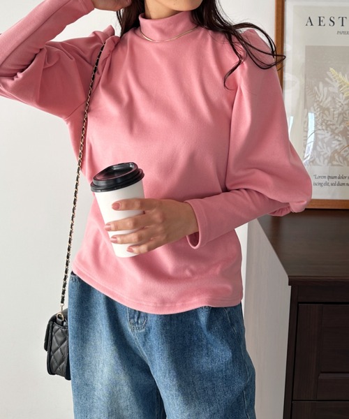 CLEA(クレア)の「モチモチハイネックパフスリーブトップス(Tシャツ/カットソー・レディース・アイボリー/ブラック/ピンク/ベージュ・FREE)」の4枚目の写真