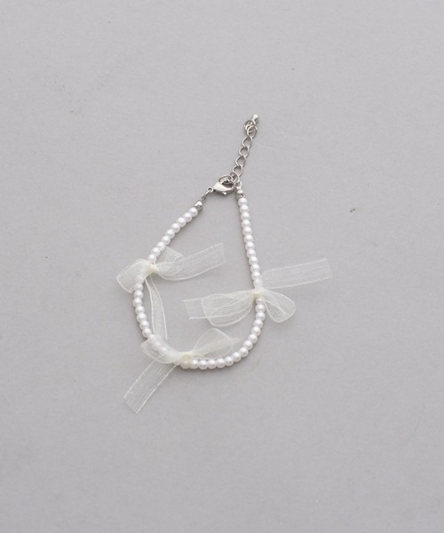 one after another NICE CLAUP（ワンアフターアナザーナイスクラップ）の「【ribbon collection】オーガンリボンブレスレット（ブレスレット・レディース・アイボリー/ブラック・FREE）」の3枚目の写真