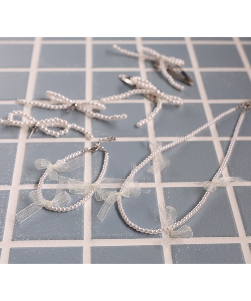 one after another NICE CLAUP（ワンアフターアナザーナイスクラップ）の「【ribbon collection】オーガンリボンブレスレット（ブレスレット・レディース・アイボリー/ブラック・FREE）」の8枚目の写真