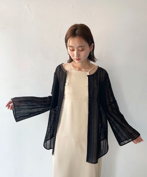 CLEIO(クレイオ)の「長袖ブラウス(シャツ/ブラウス・レディース・ライトベージュ・FREE)」の4枚目の写真