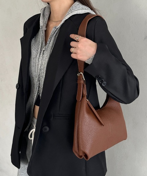 セール】round moon shoulder bag／ワンハンドルラウンドムーンPU