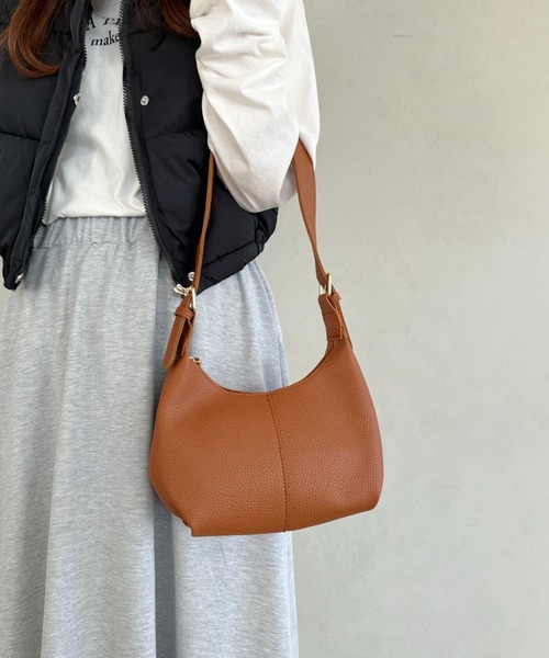 MYMOOD.(マイムード)の「round moon shoulder bag/ワンハンドルラウンドムーンPUショルダーバッグ ハンドバッグ(ショルダーバッグ・レディース・グレイッシュベージュ/アイボリー/ブラウン/ブラック/ダークブラウン/グリーン/モカ・FREE)」の18枚目の写真