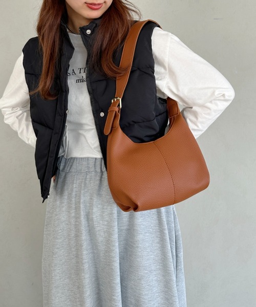 MYMOOD.(マイムード)の「round moon shoulder bag/ワンハンドルラウンドムーンPUショルダーバッグ ハンドバッグ(ショルダーバッグ・レディース・グレイッシュベージュ/アイボリー/ブラウン/ブラック/ダークブラウン/グリーン/モカ・FREE)」の15枚目の写真