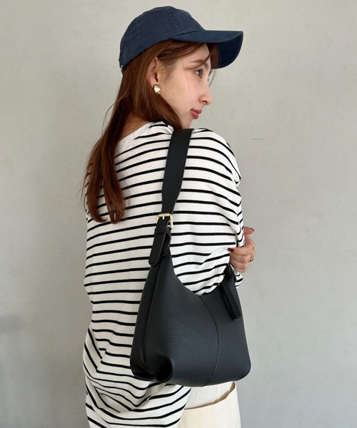 セール】round moon shoulder bag／ワンハンドルラウンドムーンPU