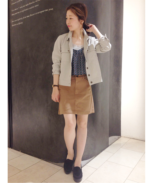 Chico（チコ）の「【who's who Chico】台形ミニスカート（デニムスカート・レディース・ネイビー/ベージュ・MEDIUM/SMALL）」の15枚目の写真