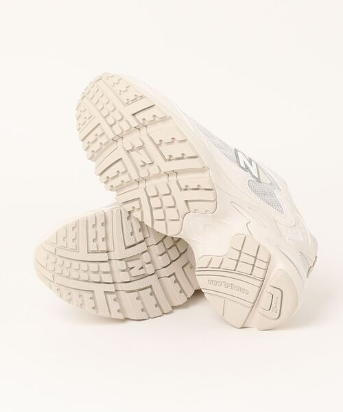 ADAM ET ROPE'(アダムエロペ)の「【NEW BALANCE】725(スニーカー・レディース・ホワイト系その他・23/25/24)」の3枚目の写真