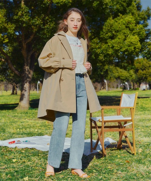 titivate(ティティベイト)の「ボリュームスリーブミドル丈トレンチコート(トレンチコート・レディース・ネイビー/ライトベージュ・M/S)」の9枚目の写真