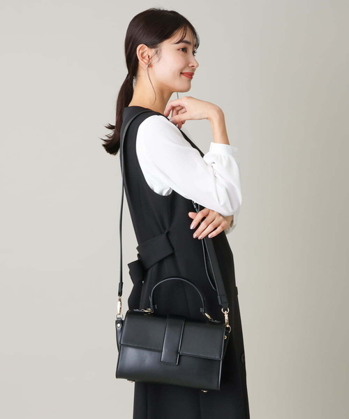 a.v.v（アーヴェヴェ）の「フラップハンドバッグ（ショルダーバッグ・レディース・ブラック/アイボリー・38）」の13枚目の写真