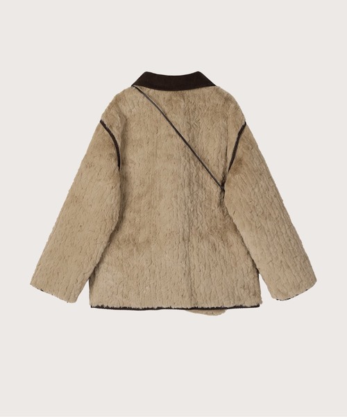 LA POMME petit(ラポミ・プチ)の「Fluffy Shearling Fur Coat With Mini Bag(ダッフルコート・レディース・ベージュ/アイボリー・MEDIUM)」の3枚目の写真