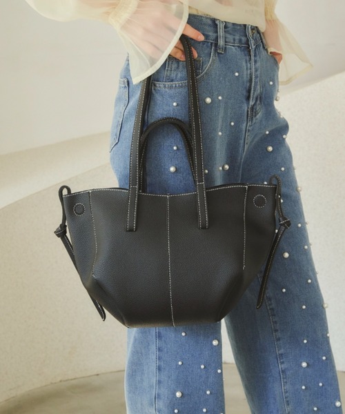 Birthday room(バースデイルーム)の「マルチWAY ショルダートートBAG(ショルダーバッグ・レディース・ブラック/ブラウン/アイボリー/キャメル・FREE)」の1枚目の写真