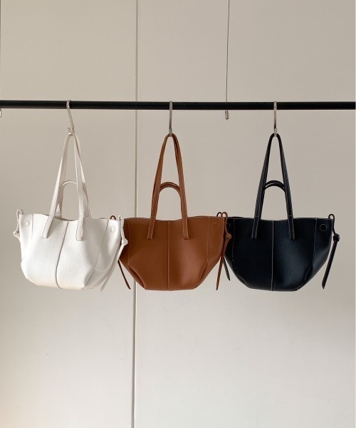 Birthday room(バースデイルーム)の「マルチWAY ショルダートートBAG(ショルダーバッグ・レディース・ブラック/ブラウン/アイボリー/キャメル・FREE)」の9枚目の写真