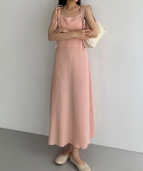 callautia(カラウティア)の「肩リボンカットジャガードキャミワンピース(ワンピース・レディース・ブラック/アイボリー/ピンク・SMALL/MEDIUM/LARGE)」の12枚目の写真