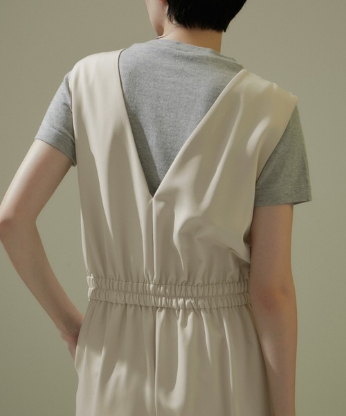 SALON adam et rope'（サロン アダム エ ロペ）の「【雑誌掲載】【WEB限定】Vネックオールインワン【洗える】（つなぎ/オールインワン・レディース・ブラック/ベージュ系その他・M/S）」の8枚目の写真