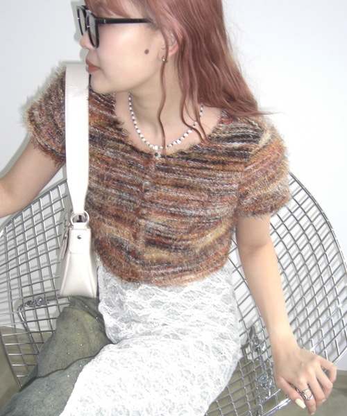 SHAGGIE（シャギー）の「クルーネックもけもけ半袖トップス（Tシャツ/カットソー・レディース・ブラウン/グリーン・FREE）」の3枚目の写真