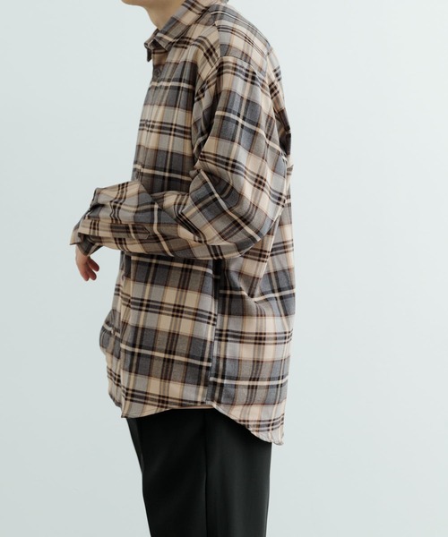 ITEMS URBANRESEARCH（アイテムズ アーバンリサーチ）の「TRストレッチ チェック レギュラーカラーシャツ（シャツ/ブラウス・メンズ・グレー/ネイビー/ベージュ・MEDIUM/LARGE）」の7枚目の写真