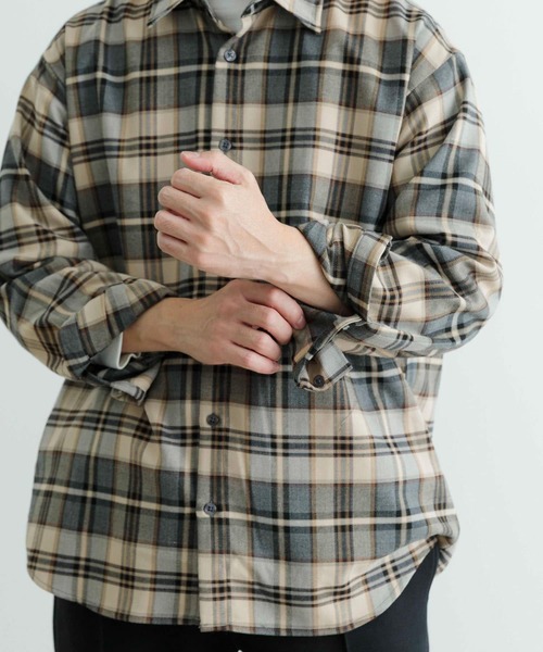 ITEMS URBANRESEARCH（アイテムズ アーバンリサーチ）の「TRストレッチ チェック レギュラーカラーシャツ（シャツ/ブラウス・メンズ・グレー/ネイビー/ベージュ・MEDIUM/LARGE）」の13枚目の写真