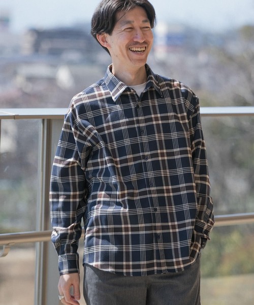 ITEMS URBANRESEARCH（アイテムズ アーバンリサーチ）の「TRストレッチ チェック レギュラーカラーシャツ（シャツ/ブラウス・メンズ・グレー/ネイビー/ベージュ・MEDIUM/LARGE）」の21枚目の写真