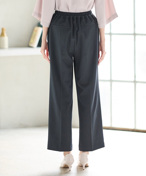 Honeys（ハニーズ）の「美ージーストレートパンツ（股下６５ｃｍ）（スラックス・レディース・ブラック/アイボリー/杢グレー/ダークネイビー・3L/LL/L/M/S/SS）」の18枚目の写真