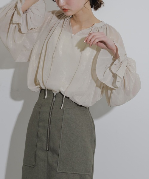 SENSE OF PLACE by URBAN RESEARCH（センスオブプレイスバイアーバンリサーチ）の「ハクプリントブラウス（シャツ/ブラウス・レディース・ベージュ/ライトブルー/グレー・ONE）」の4枚目の写真