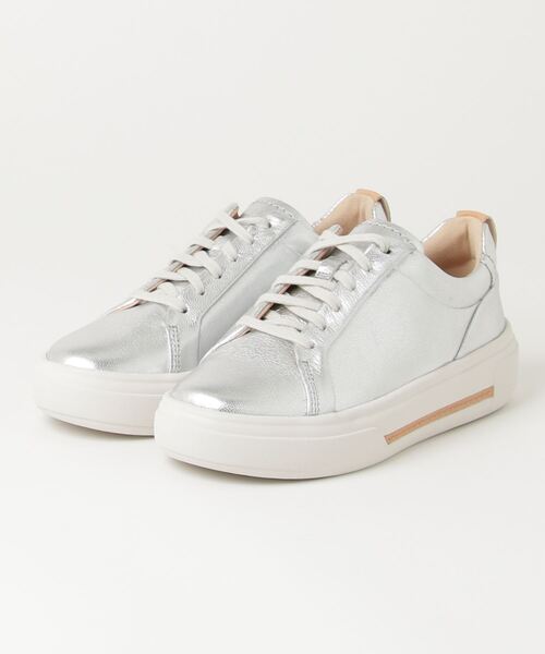 Clarks（クラークス）の「クラークス Hollyhock Walk ホリホック ウォーク スニーカー（スニーカー・レディース・ホワイト/ブラック/シルバー・50/40/35/45/30/55）」の3枚目の写真
