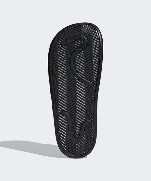 adidas(アディダス)の「アディレッタ クロッグ / Adilette Clogs / アディダス adidas(サンダル・メンズ・ホワイト/ピンク/ブラック/オレンジ・26.5cm/25.5cm/27.5cm/28.5cm/22.5cm/24.5cm/23.5cm)」の15枚目の写真