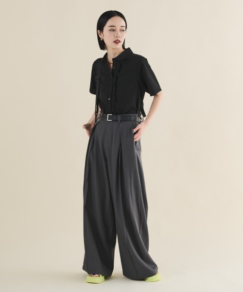 MERLOT（メルロー）の「フロントフリルクロップドブラウス（シャツ/ブラウス・レディース・ブラック/ホワイト・FREE）」の14枚目の写真