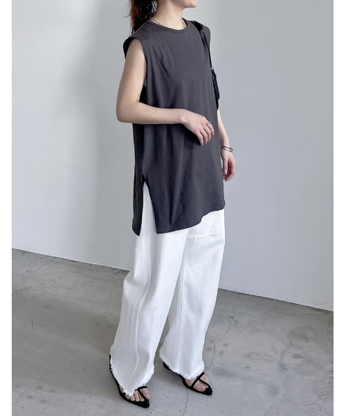 Re:EDIT（リエディ）の「[二の腕すっきり]コットンフレンチスリーブチュニックTシャツ（Tシャツ/カットソー・レディース・グレイッシュベージュ/ブラック/チャコールグレー/アイボリー・MEDIUM/LARGE）」の8枚目の写真