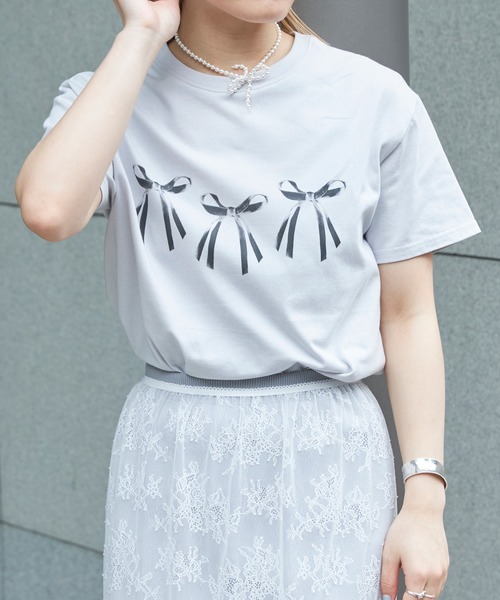 Firsthand（ファーストハンド）の「Firsthand/ファーストハンド オーガニックコットンリボンプリントTシャツ / フロントデザインTシャツ（Tシャツ/カットソー・レディース・ブラック/ホワイト/グレー/ネイビー・FREE）」の8枚目の写真