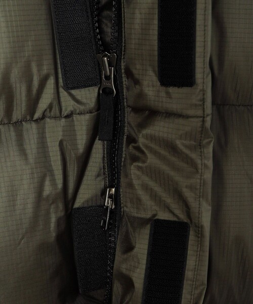 THE NORTH FACE（ザノースフェイス）の「ダウンジャケット（ダウンジャケット/コート・メンズ・オリーブ・MEDIUM）」の11枚目の写真