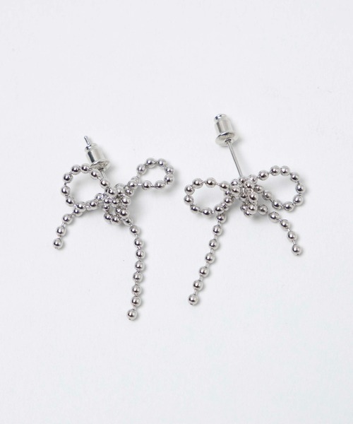 WEGO（ウィゴー）の「WEGO/ボールチェーンリボンピアス（ピアス（両耳用）・レディース・シルバー/ゴールド・FREE）」の4枚目の写真