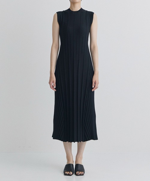 CINOH(チノ)の「【CINOH/チノ】《STUDIOUS別注》ノースリーブニットドレス(ワンピース・レディース・ブラウン/ブラック/ブルー・38/36)」の6枚目の写真