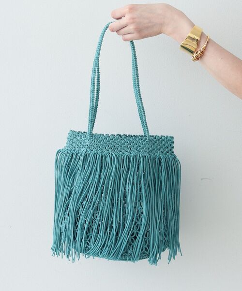 GALLEST（ギャレスト）の「◆【THE BAGMATI】フリンジバッグ（トートバッグ・レディース・ブラック/レッド系/ブルーグリーン・00）」の2枚目の写真