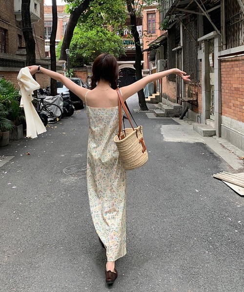 aimoha(アイモハ)の「サマー柄キャミソールワンピ (SS)(ワンピース・レディース・ベージュ・FREE)」の5枚目の写真