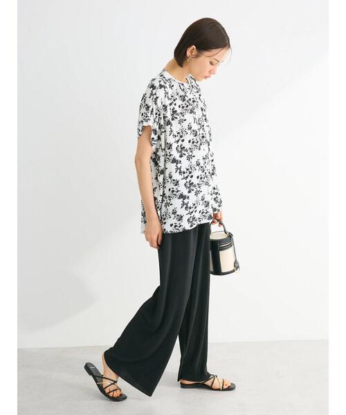 Green　Parks（グリーンパークス）の「I　アソート柄さらっとレーヨンブラウス（シャツ/ブラウス・レディース・イエロー系その他/ブラック系その他/ブルー系その他3/オフホワイト・FREE）」の9枚目の写真