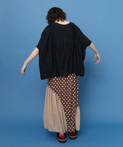 FRAPBOIS（フラボア）の「フレンチギャザー カットソー（Tシャツ/カットソー・レディース・ブラック/オレンジ・1）」の17枚目の写真