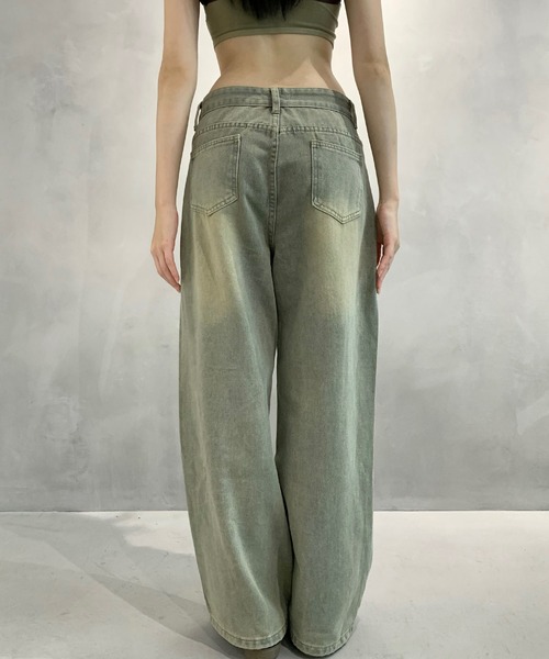 lilful(リルフル)の「ヴィンテージ加工 ブラスト バレルレッグ デニムワイドパンツ(デニムパンツ・レディース・ブルー・S/L/M)」の7枚目の写真