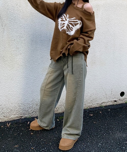 lilful(リルフル)の「ヴィンテージ加工 ブラスト バレルレッグ デニムワイドパンツ(デニムパンツ・レディース・ブルー・S/L/M)」の15枚目の写真