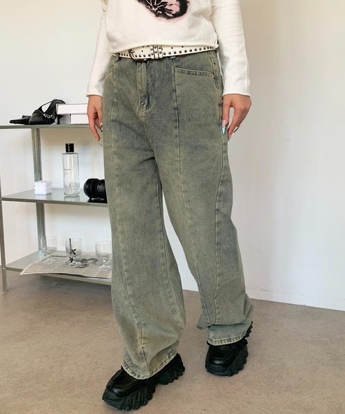 lilful(リルフル)の「ヴィンテージ加工 ブラスト バレルレッグ デニムワイドパンツ(デニムパンツ・レディース・ブルー・S/L/M)」の19枚目の写真