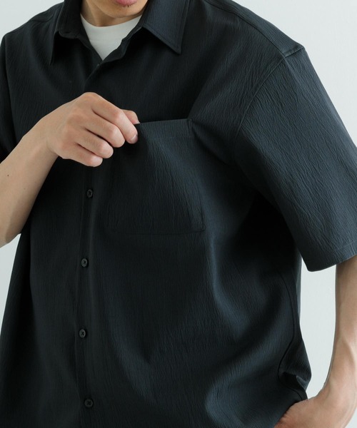 ITEMS URBANRESEARCH（アイテムズ アーバンリサーチ）の「『セットアップ対応』ヨウリュウ レギュラーカラー 半袖シャツ（シャツ/ブラウス・メンズ・ブラック/ネイビー/ブラウン・MEDIUM/LARGE）」の13枚目の写真