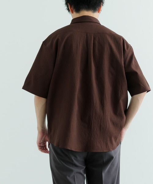 ITEMS URBANRESEARCH（アイテムズ アーバンリサーチ）の「『セットアップ対応』ヨウリュウ レギュラーカラー 半袖シャツ（シャツ/ブラウス・メンズ・ブラック/ネイビー/ブラウン・MEDIUM/LARGE）」の22枚目の写真