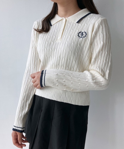 セール】◇ワンポイントロゴ刺繍 衿付ケーブルニットプルオーバー