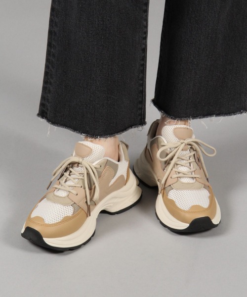 studio CLIP（スタディオクリップ）の「【消臭/抗菌防臭/クッションインソール】厚底メッシュスニーカー（スニーカー・レディース・ピンク/ベージュ/ブラック・LARGE/MEDIUM）」の4枚目の写真
