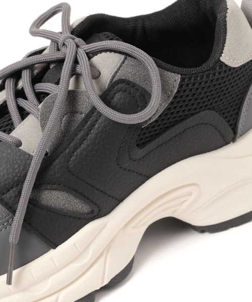 studio CLIP（スタディオクリップ）の「【消臭/抗菌防臭/クッションインソール】厚底メッシュスニーカー（スニーカー・レディース・ピンク/ベージュ/ブラック・LARGE/MEDIUM）」の11枚目の写真