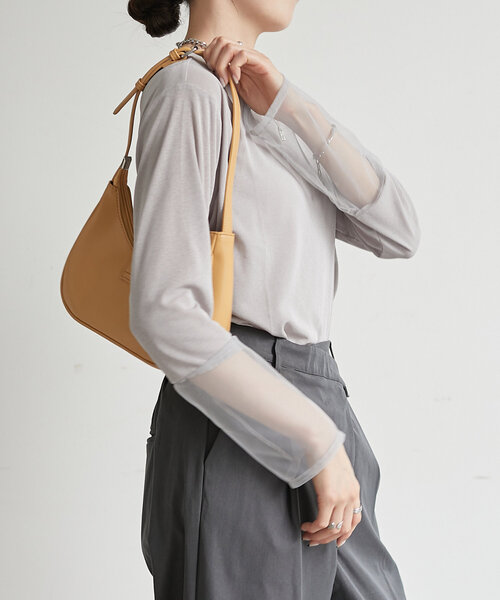 Thevon(ゼボン)の「袖先シアーボートネックプルオーバー(Tシャツ/カットソー・レディース・グレー/オフホワイト/ブラック/ベージュ/グリーン系その他・FREE)」の3枚目の写真
