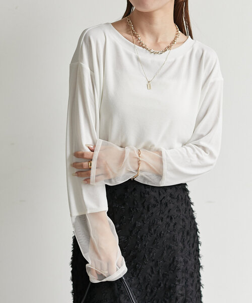 Thevon(ゼボン)の「袖先シアーボートネックプルオーバー(Tシャツ/カットソー・レディース・グレー/オフホワイト/ブラック/ベージュ/グリーン系その他・FREE)」の6枚目の写真