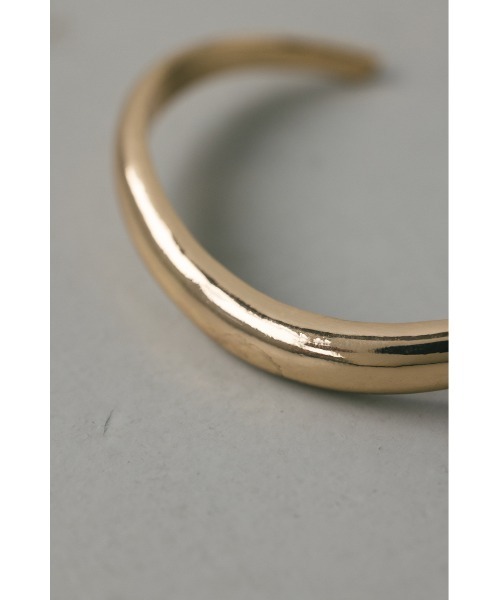 STYLEMIXER（スタイルミキサー）の「カーブラインバングル（バングル/リストバンド・レディース・シルバー/ゴールド・FREE）」の4枚目の写真